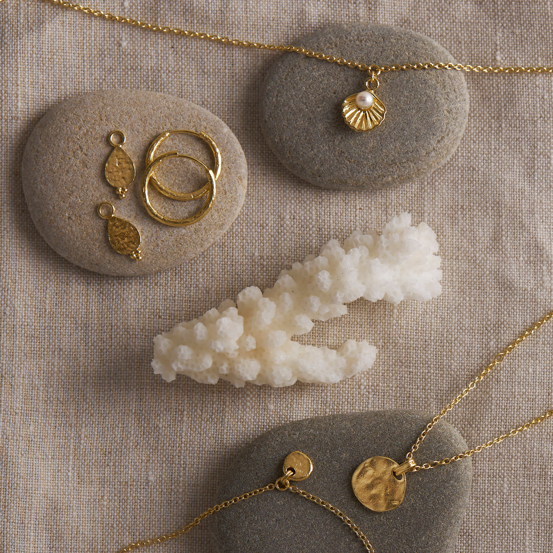 Glisten Textured Huggies Gold