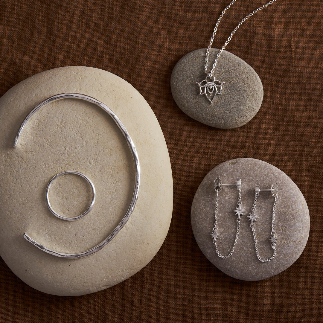 Dainty Lotus Necklace