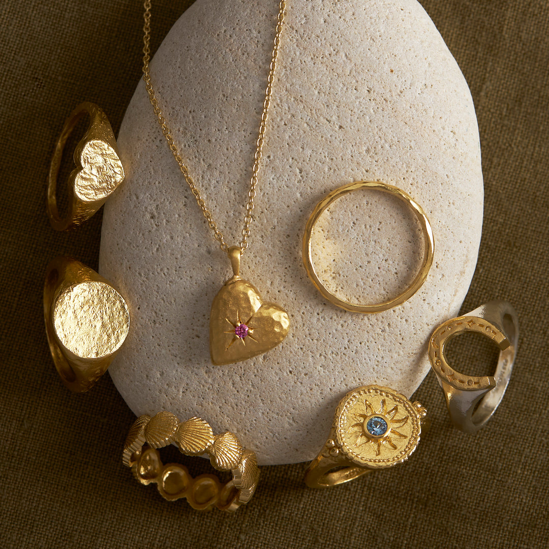 Textured Signet Ring Gold