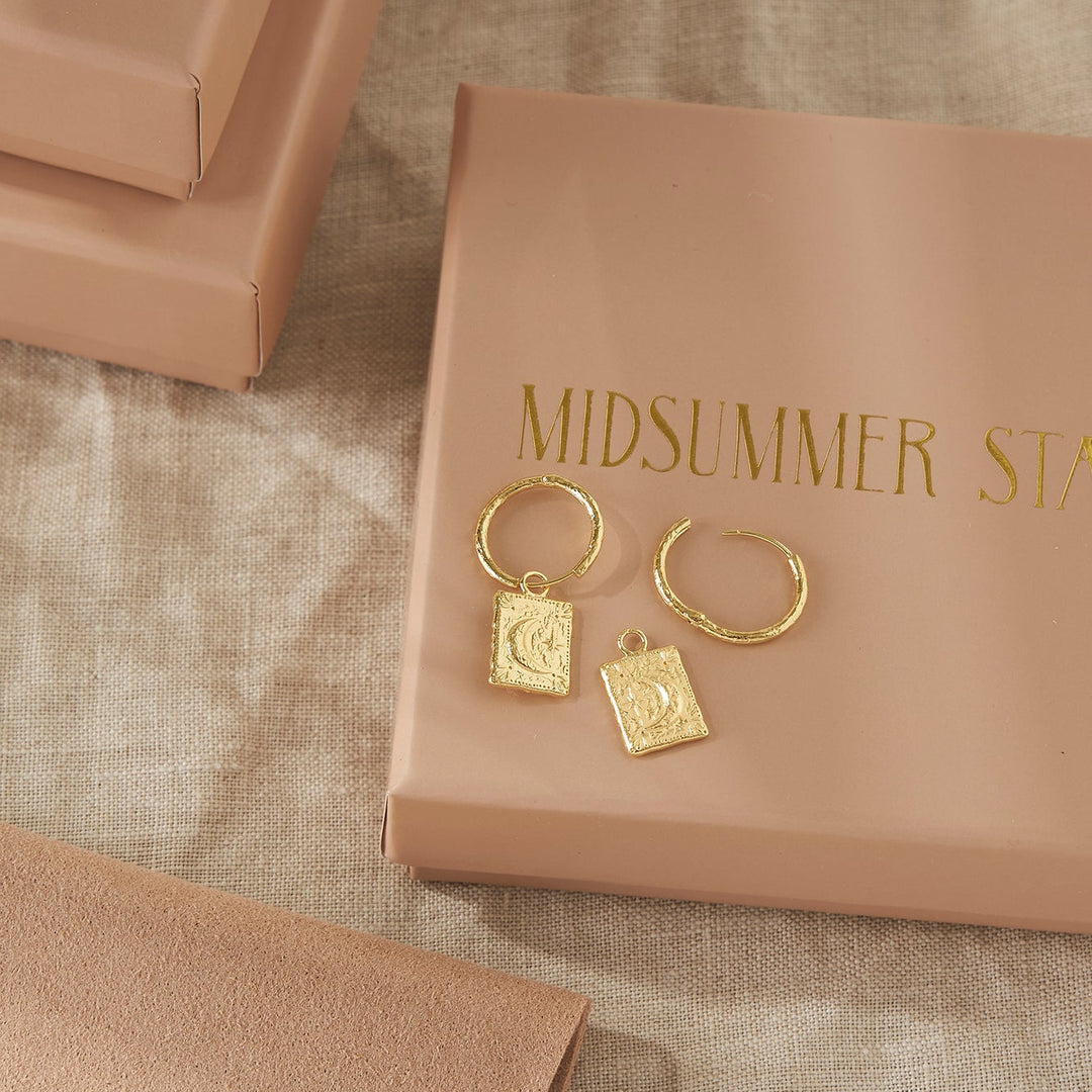 La Nuit Huggies Gold