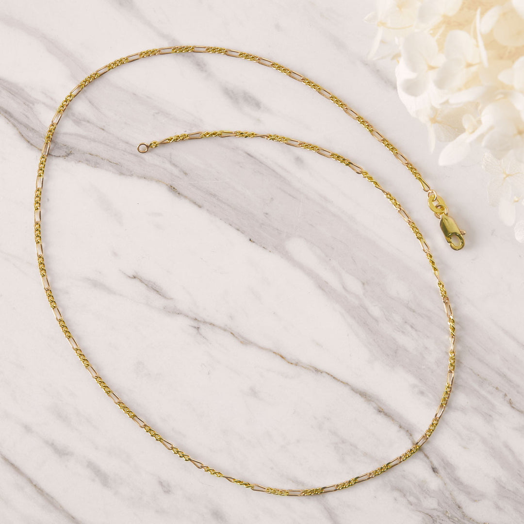 Figaro Chain Gold