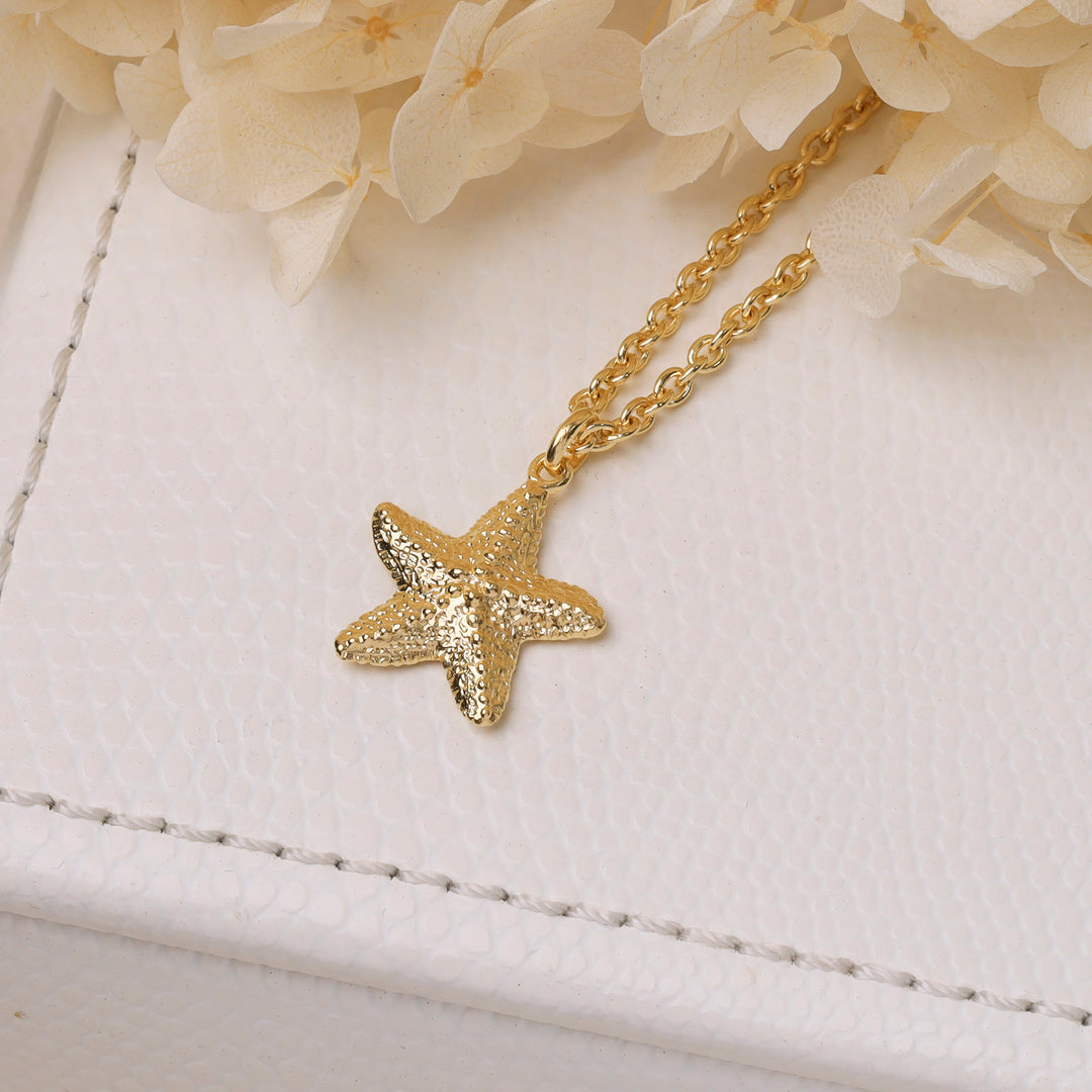 Starfish Necklace Gold