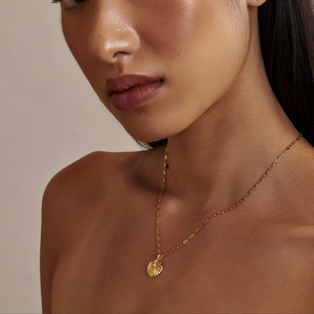 Sandshell Necklace Gold