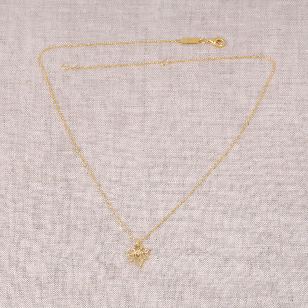 Dainty Lotus Necklace Gold