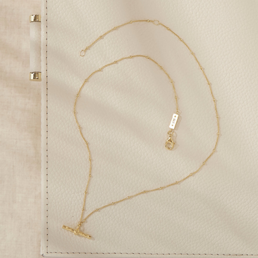 Delicate Bar Necklace Gold