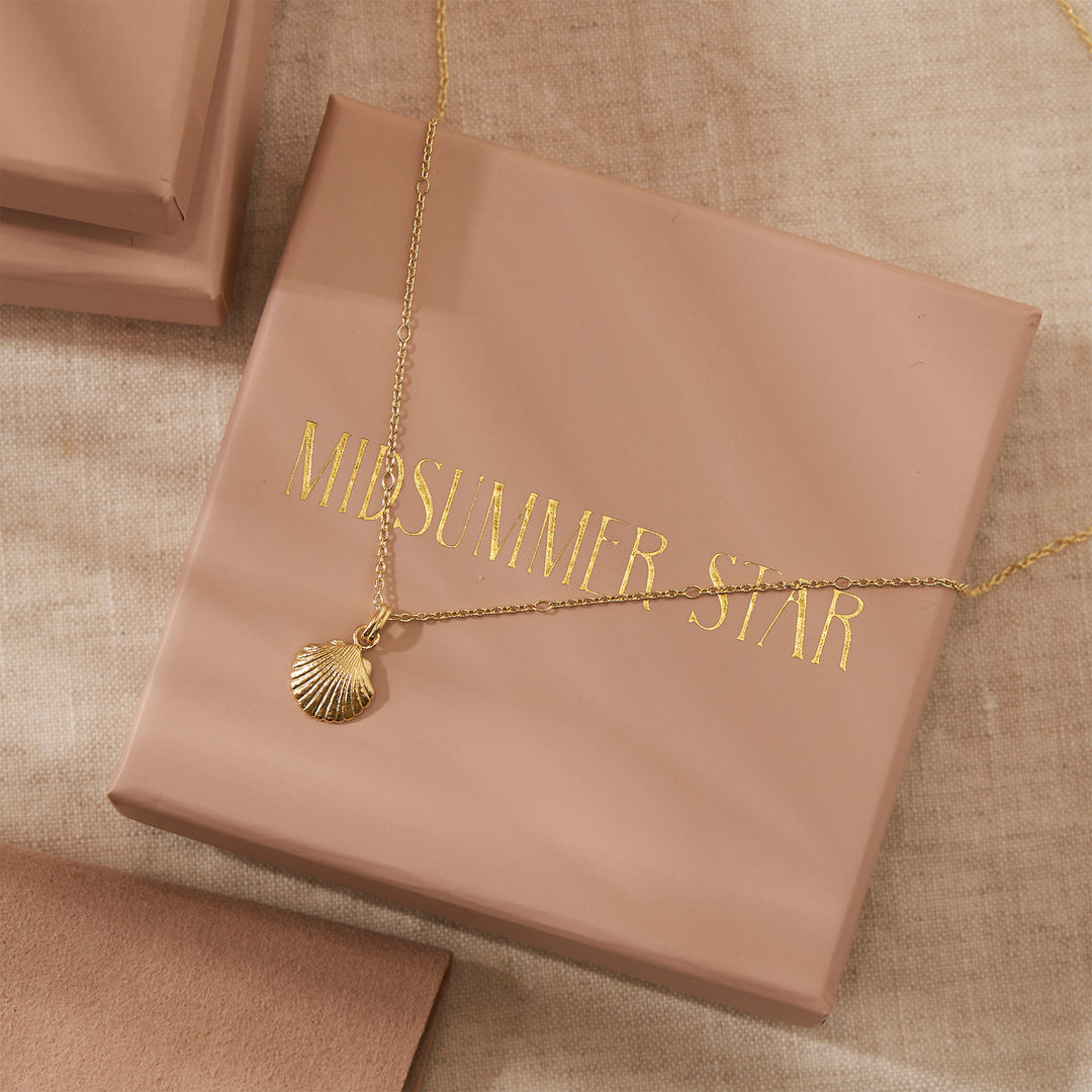 Textured Seashell Necklace Gold