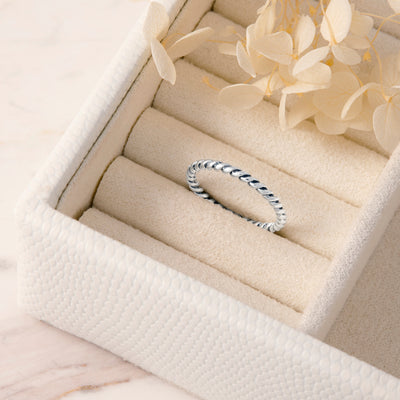 Rope Twist Ring Band