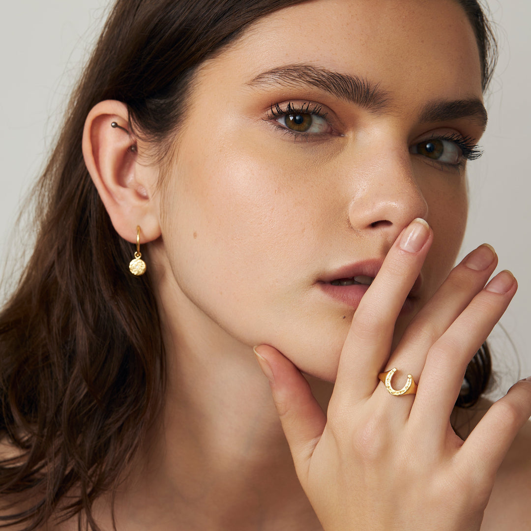 Lucky Horseshoe Ring Gold