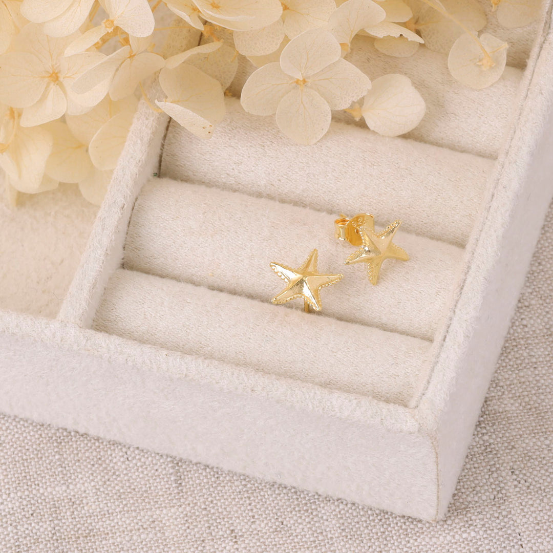 Dainty Starfish Studs Gold