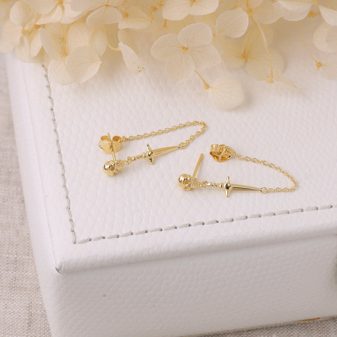 Dagger and Skull Chain Studs Gold