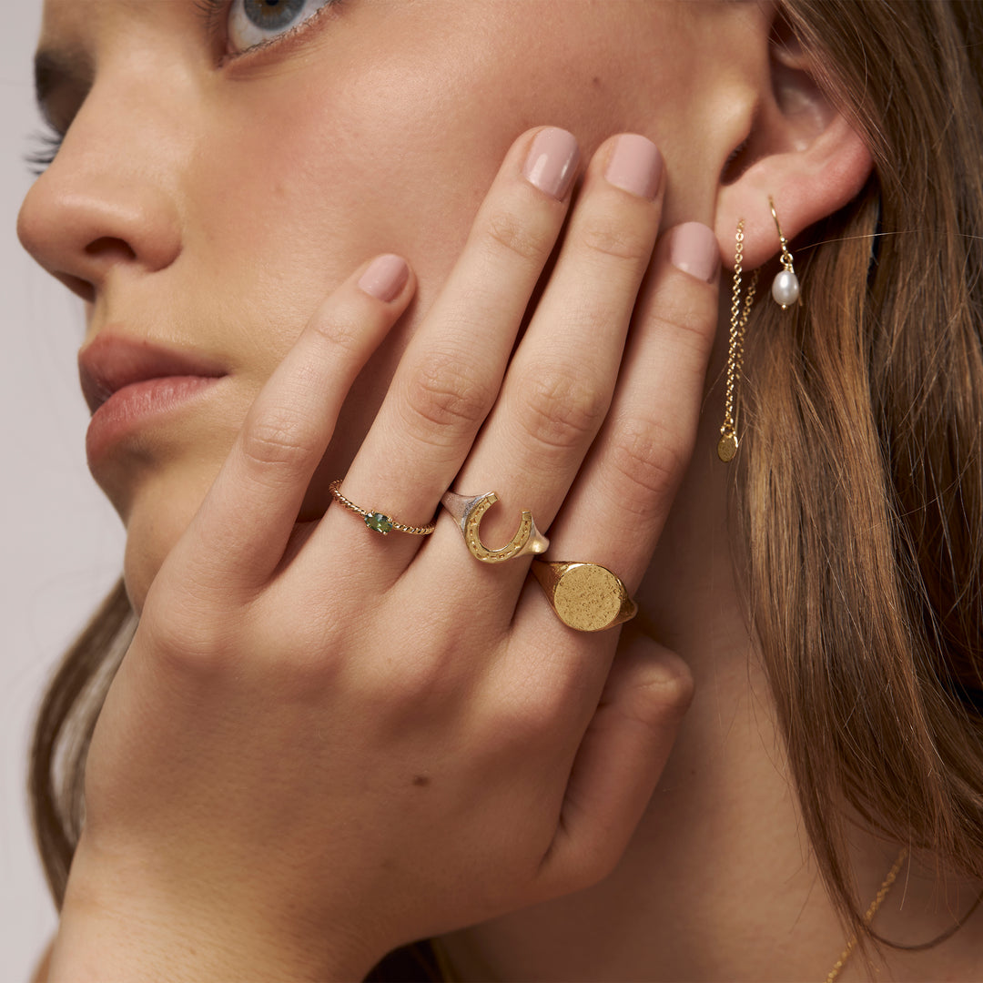 Textured Signet Ring Gold