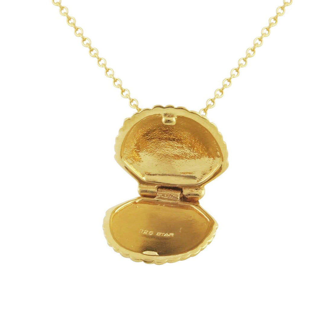 Seashell Locket Gold