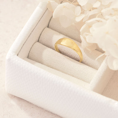 Dome Signet Ring Gold