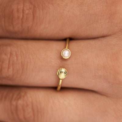 Venus Pearl Ring Gold