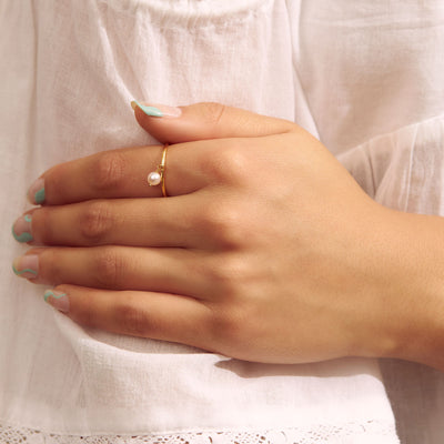 Delicate Pearl Charm Ring Gold