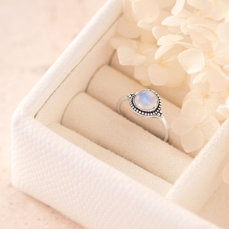 Wonderland Moonstone Ring